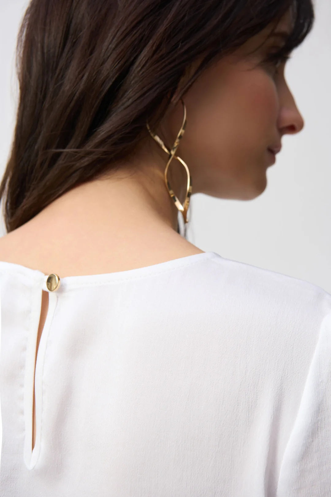 Haut droit en satin martelé vanille
