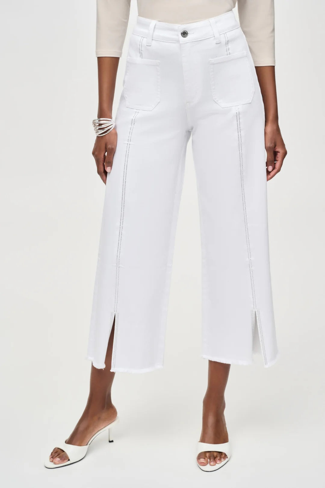 Jean culotte blanc avec couture avant ornée