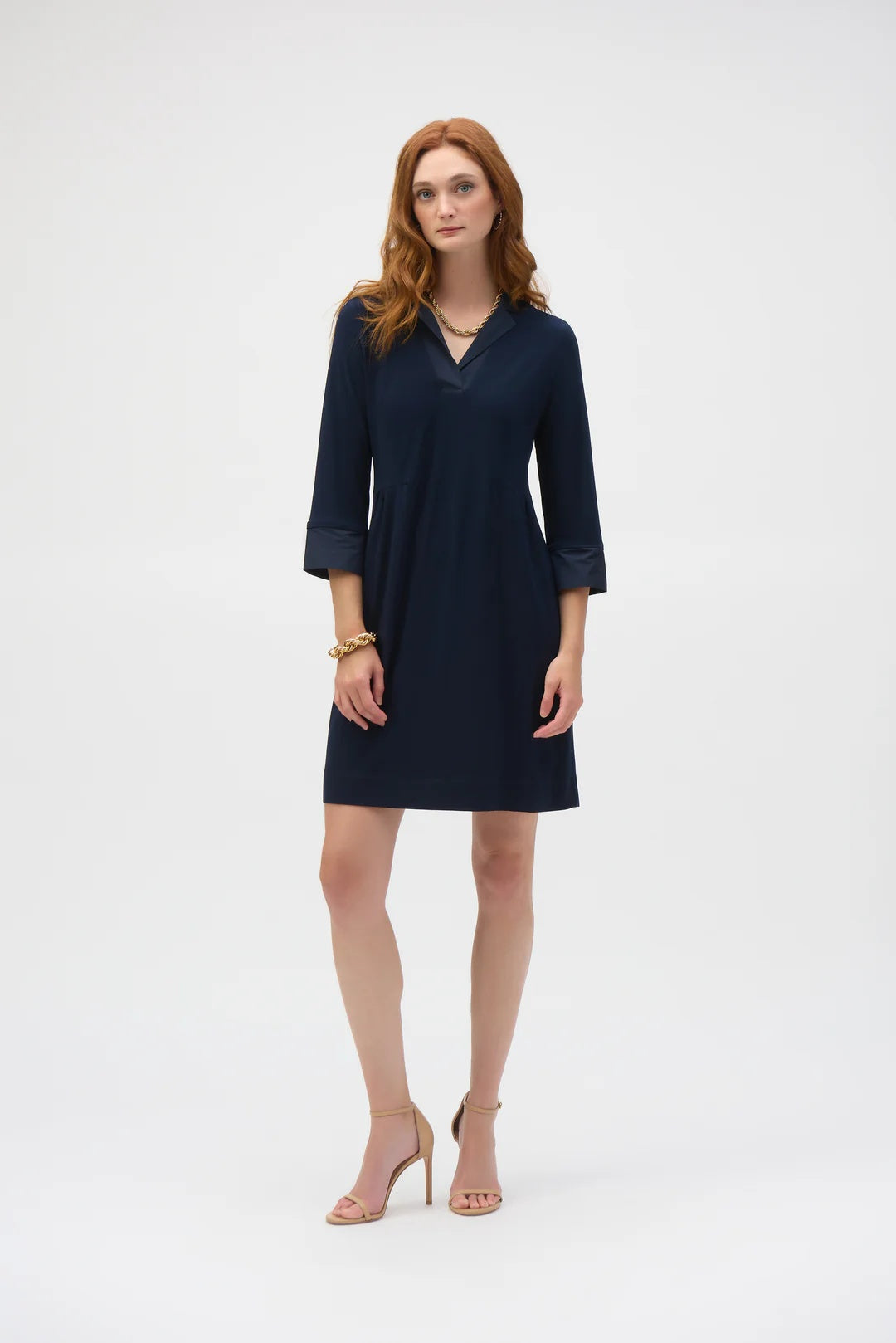 Robe trapèze en tricot soyeux et à mémoire de forme bleu nuit