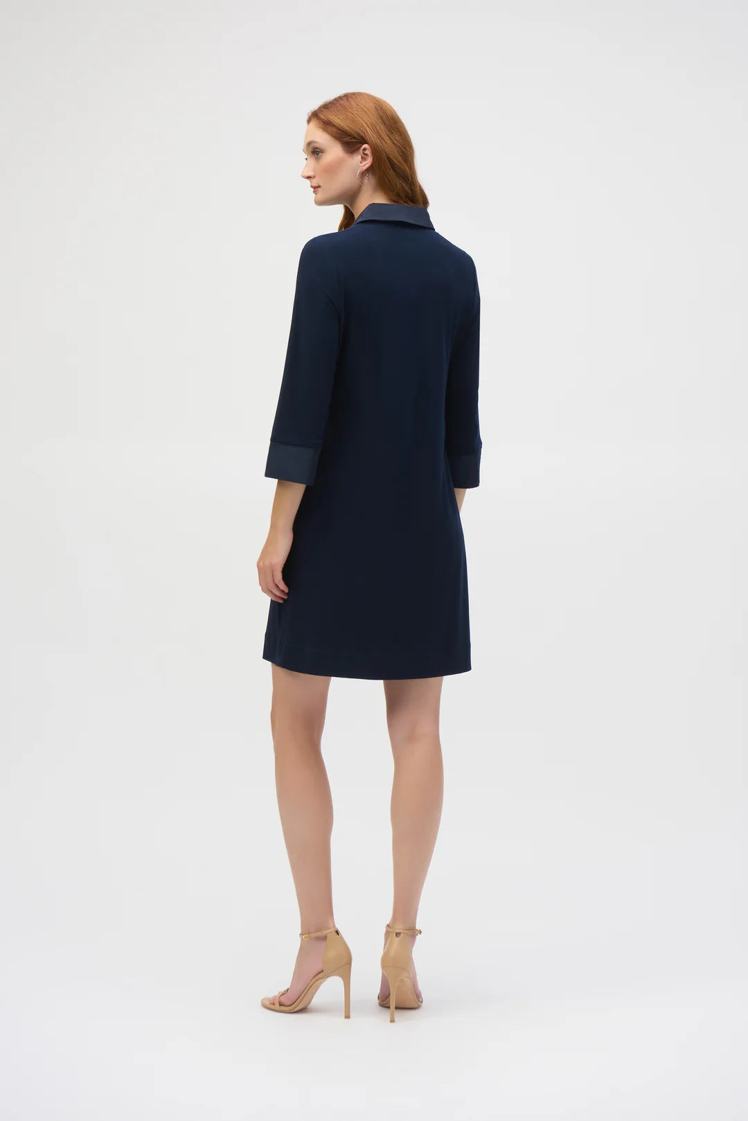 Robe trapèze en tricot soyeux et à mémoire de forme bleu nuit