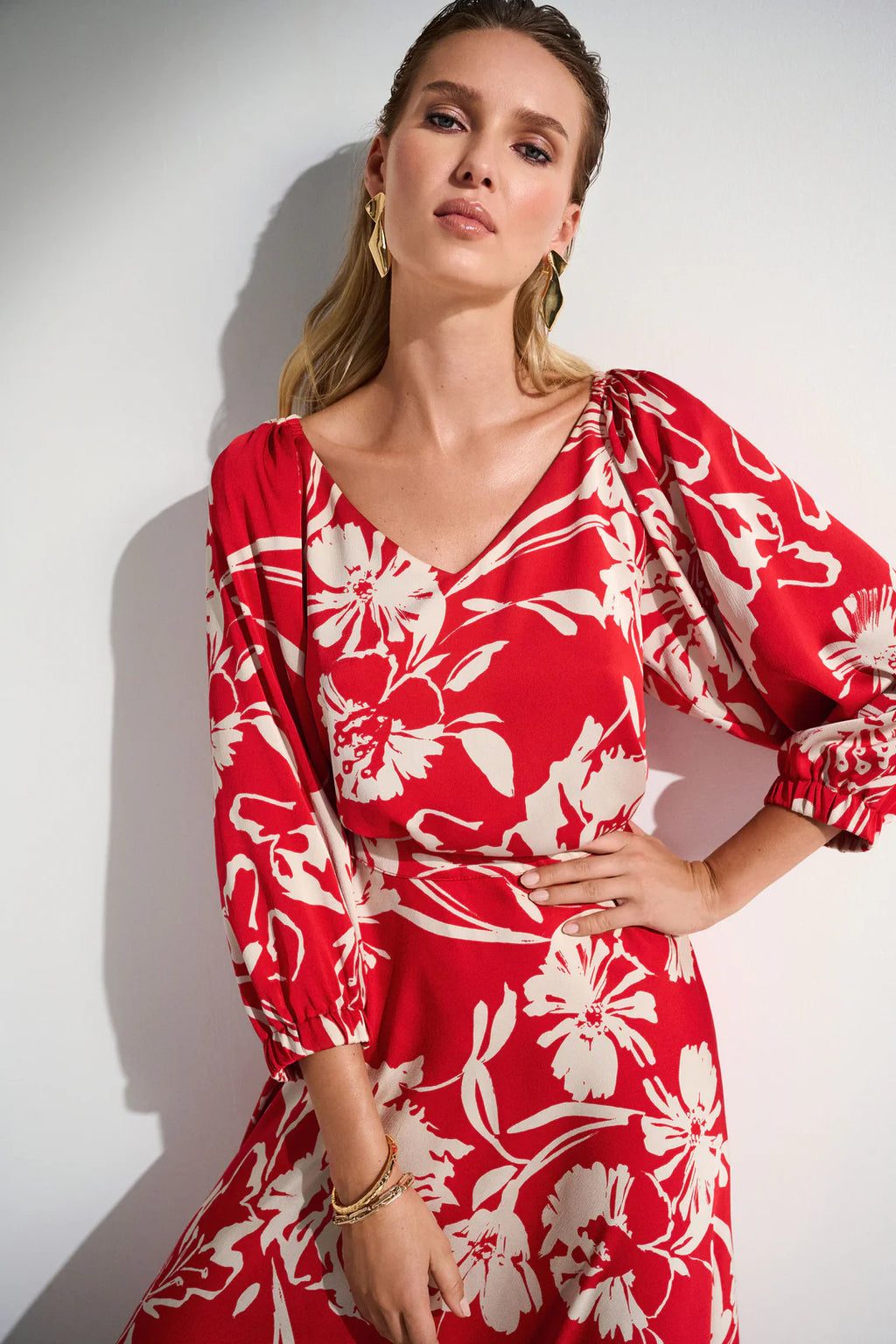 Haut droit à imprimé floral