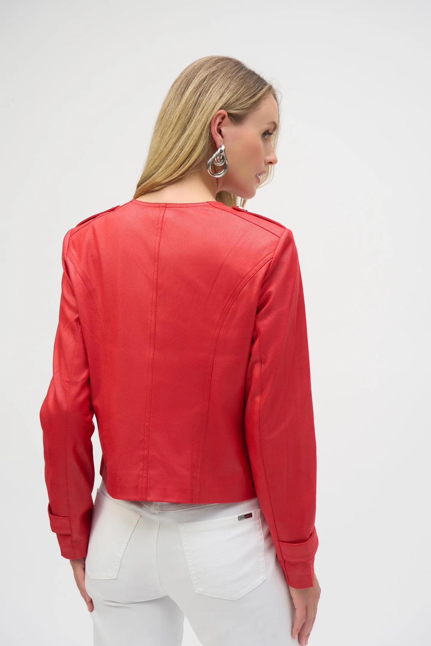 Veste carrée en faux daim
