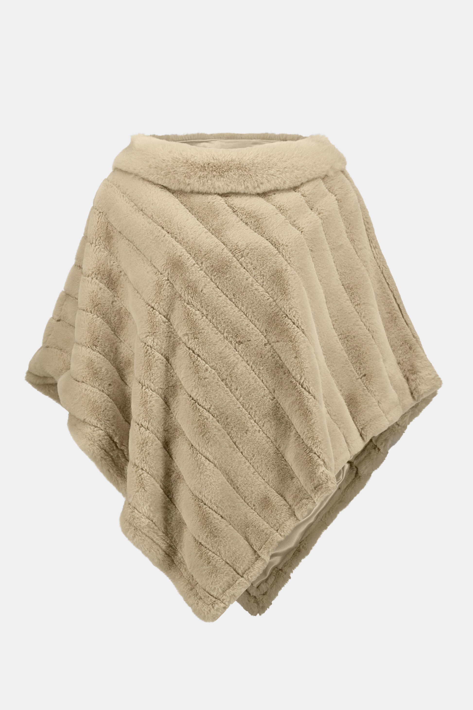Cape en fausse fourrure