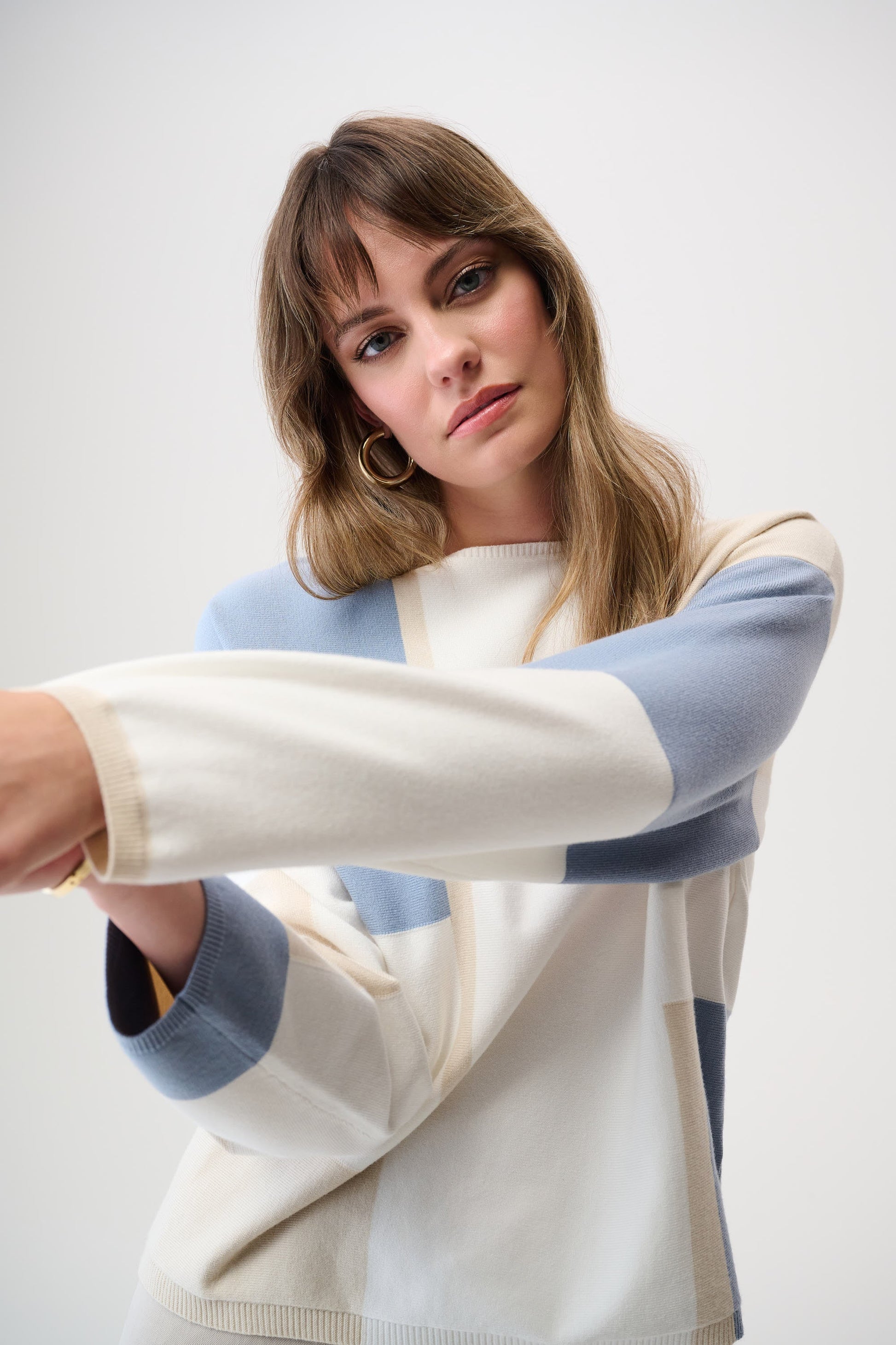 Pull color block en fil de viscose brossé