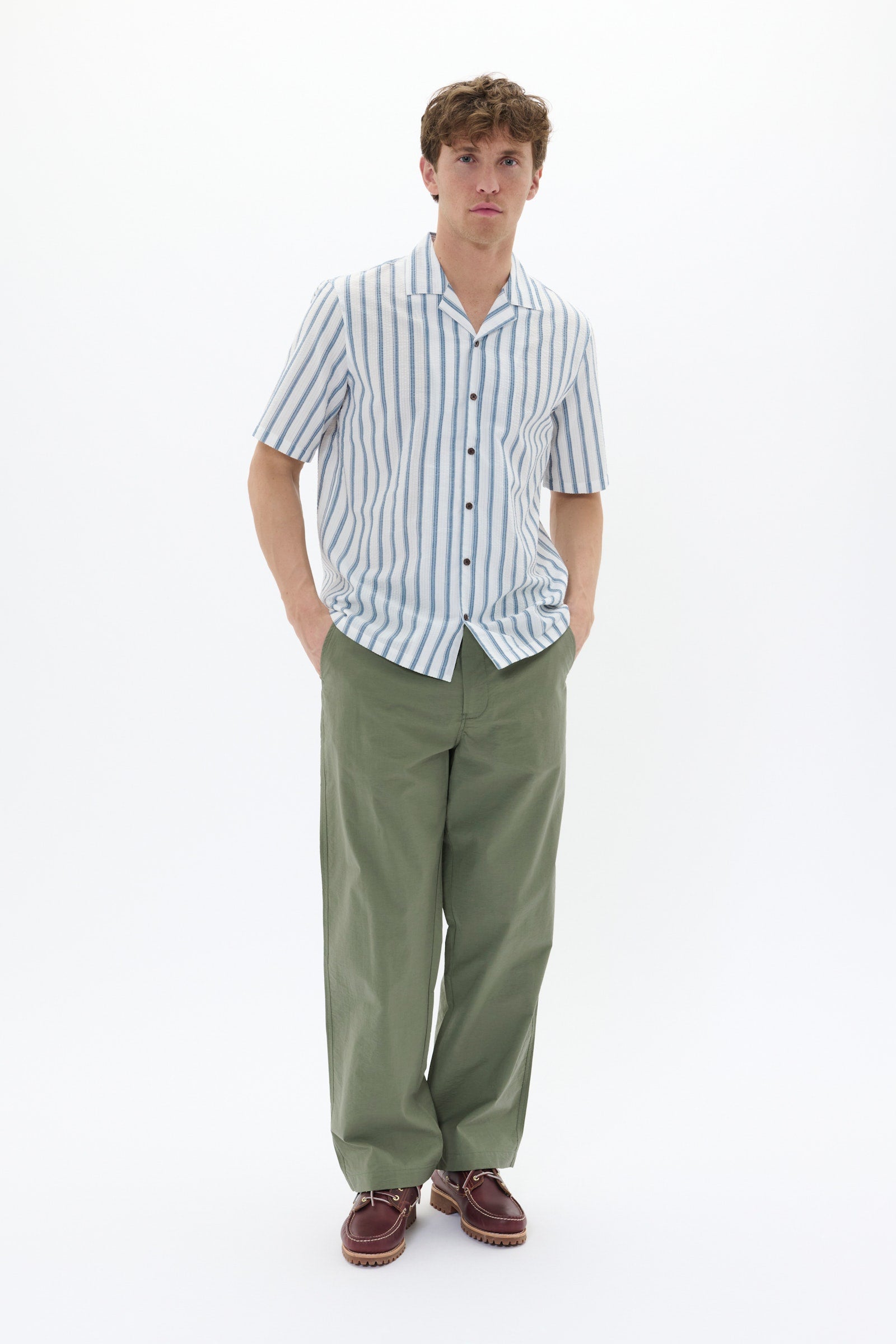 Chemise klampo
