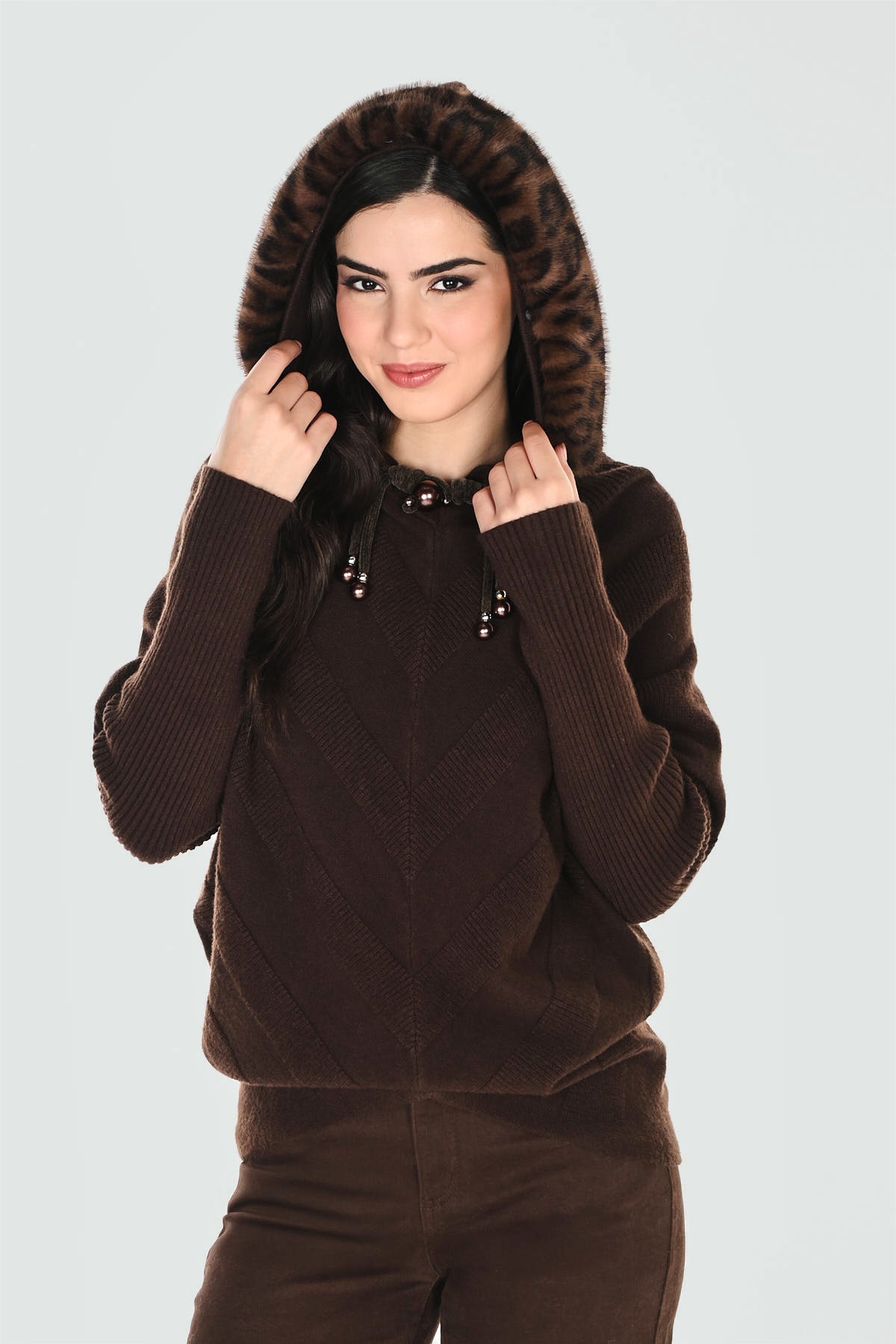 Relaxed fit hooded jumper