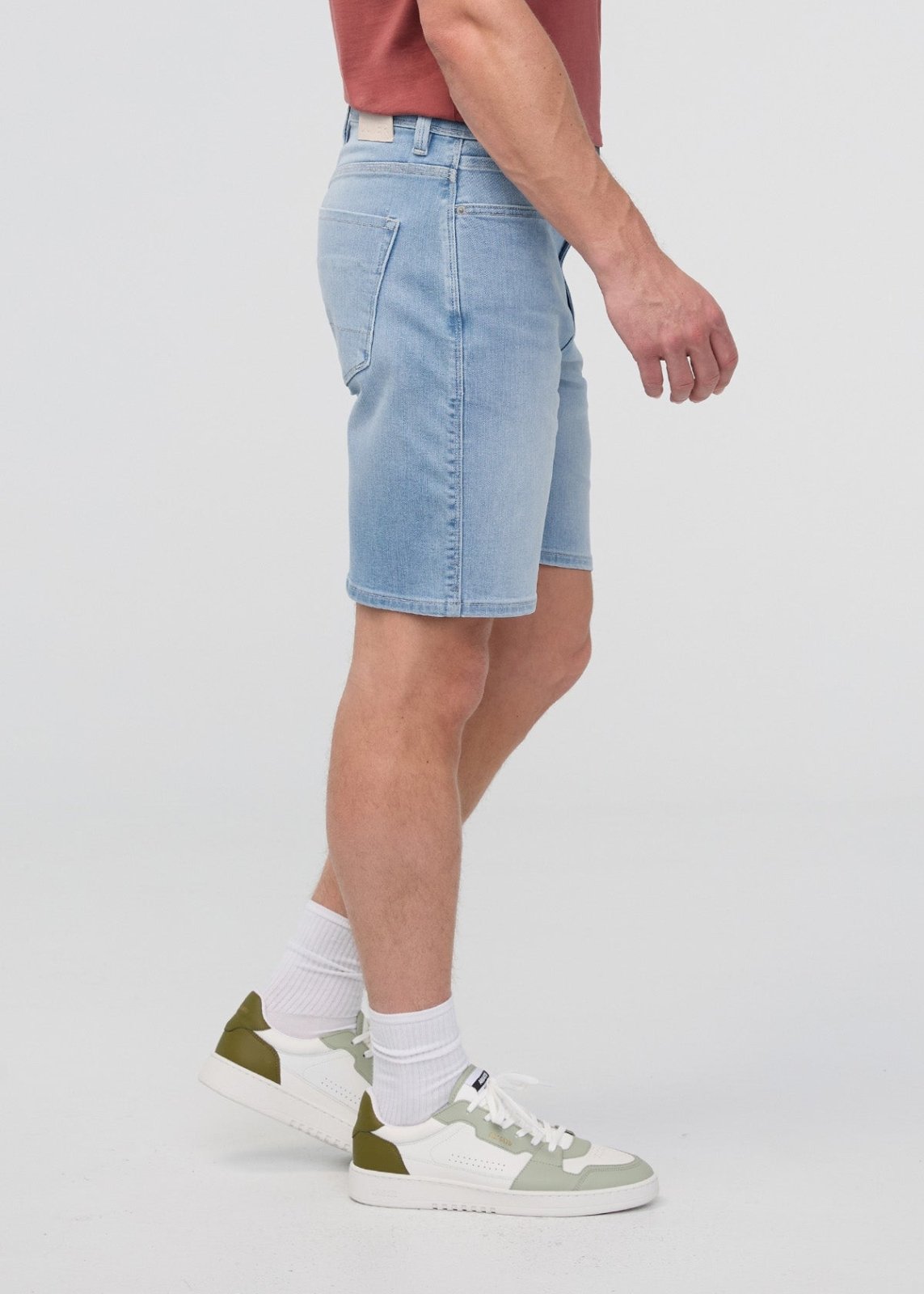 Short décontracté en denim Performance+