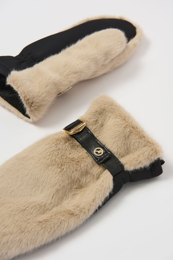 Gants avec bijoux ornés