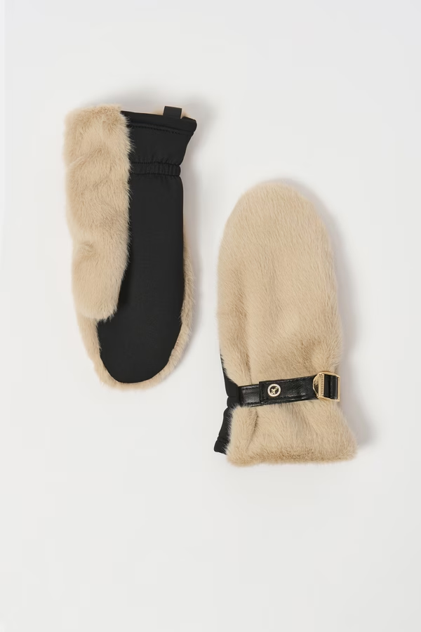 Gants avec bijoux ornés