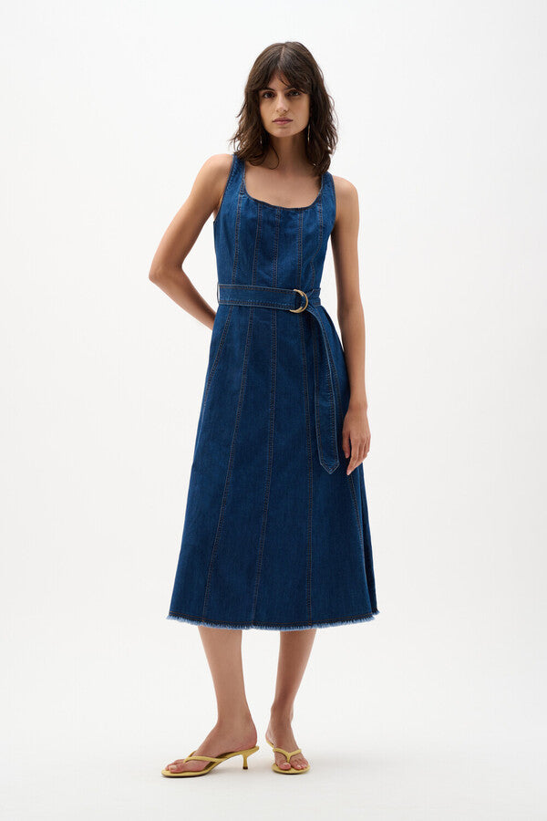 Robe évasée mi-longue