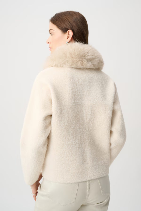 Veste tricot à col amovible fausse fourrure