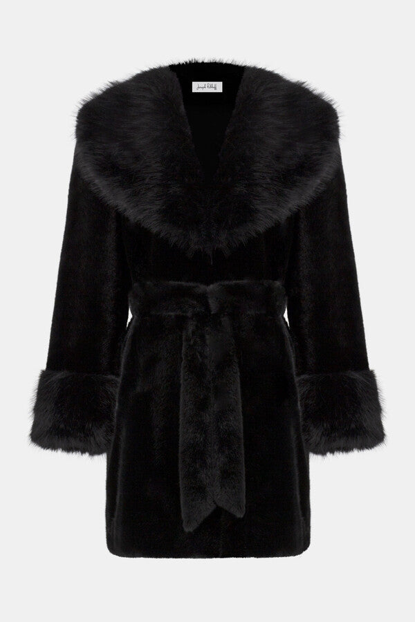 Manteau en fausse fourrure ceinturé