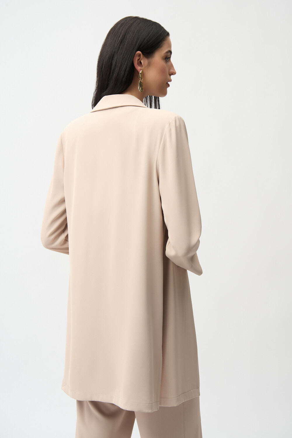 Formal blouse with collar