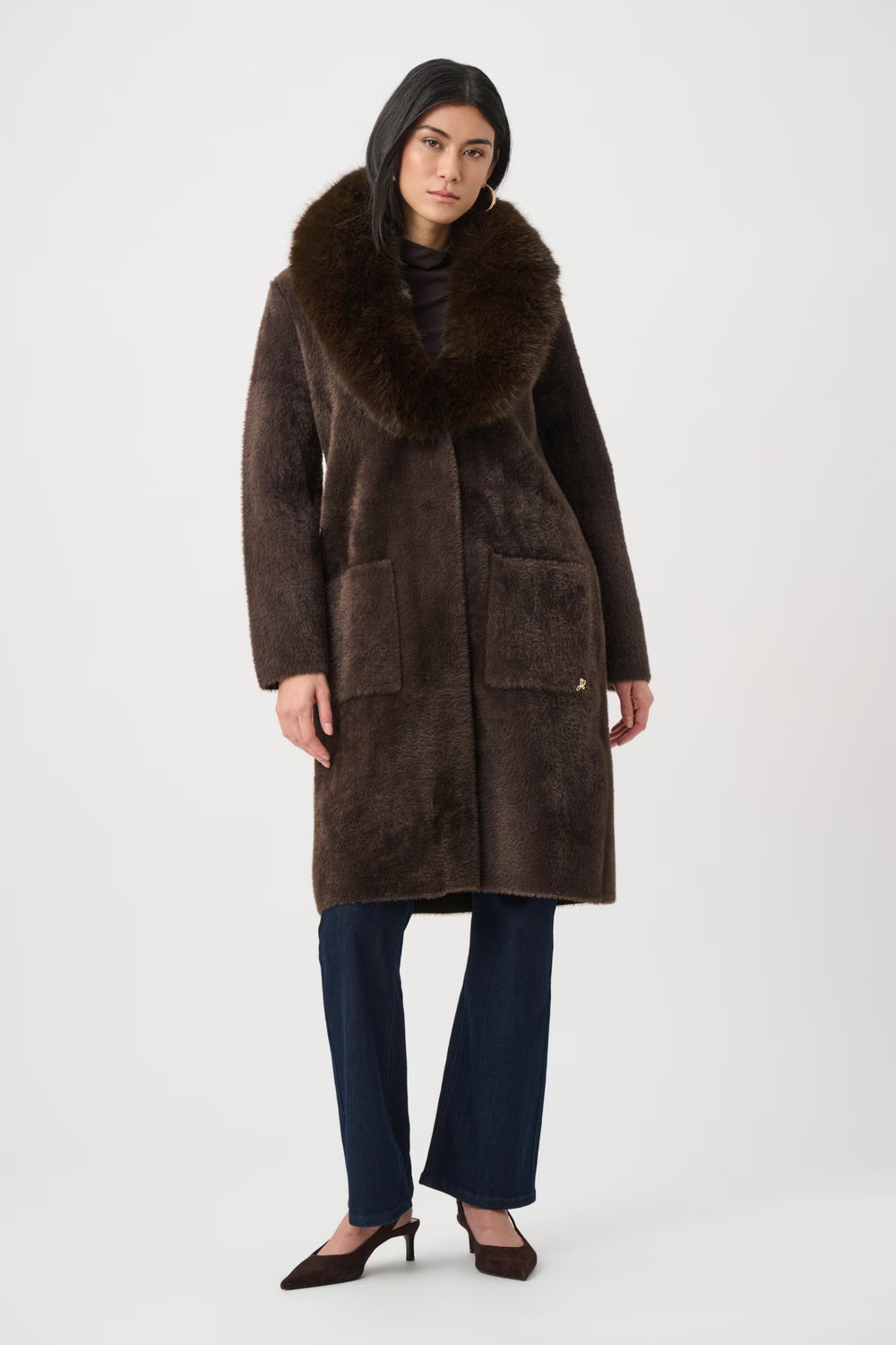 Manteau à col en fourrure