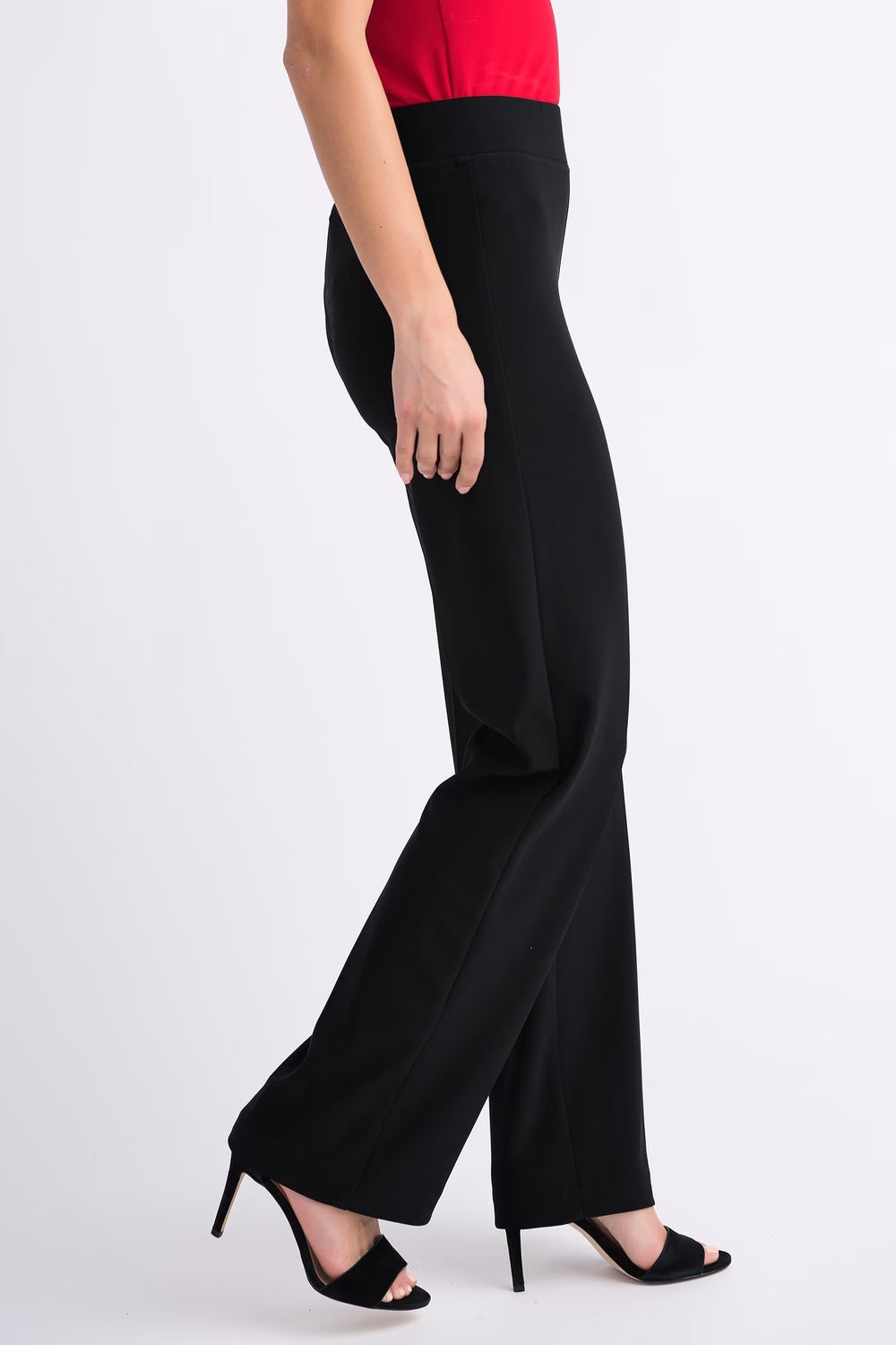 Classic wide-leg trousers