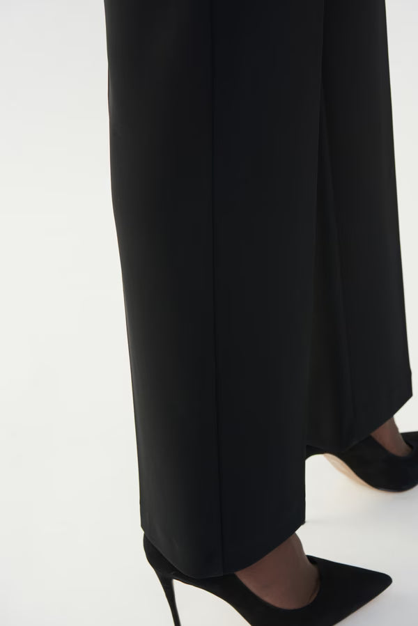 Classic wide-leg trousers