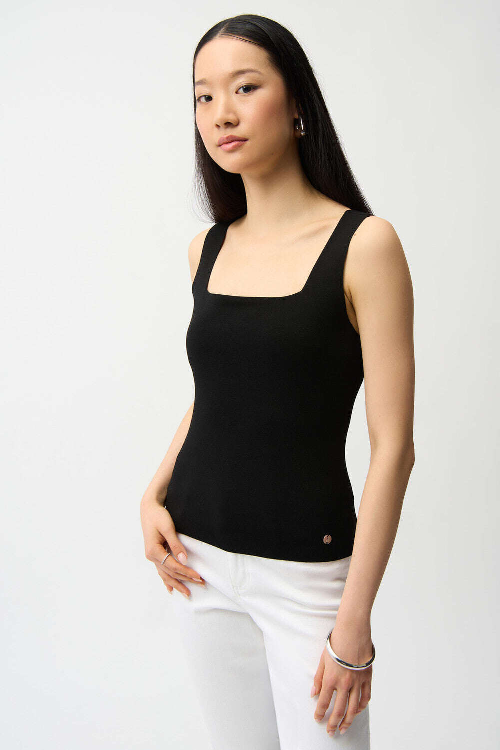 Sleeveless square-neck sweater