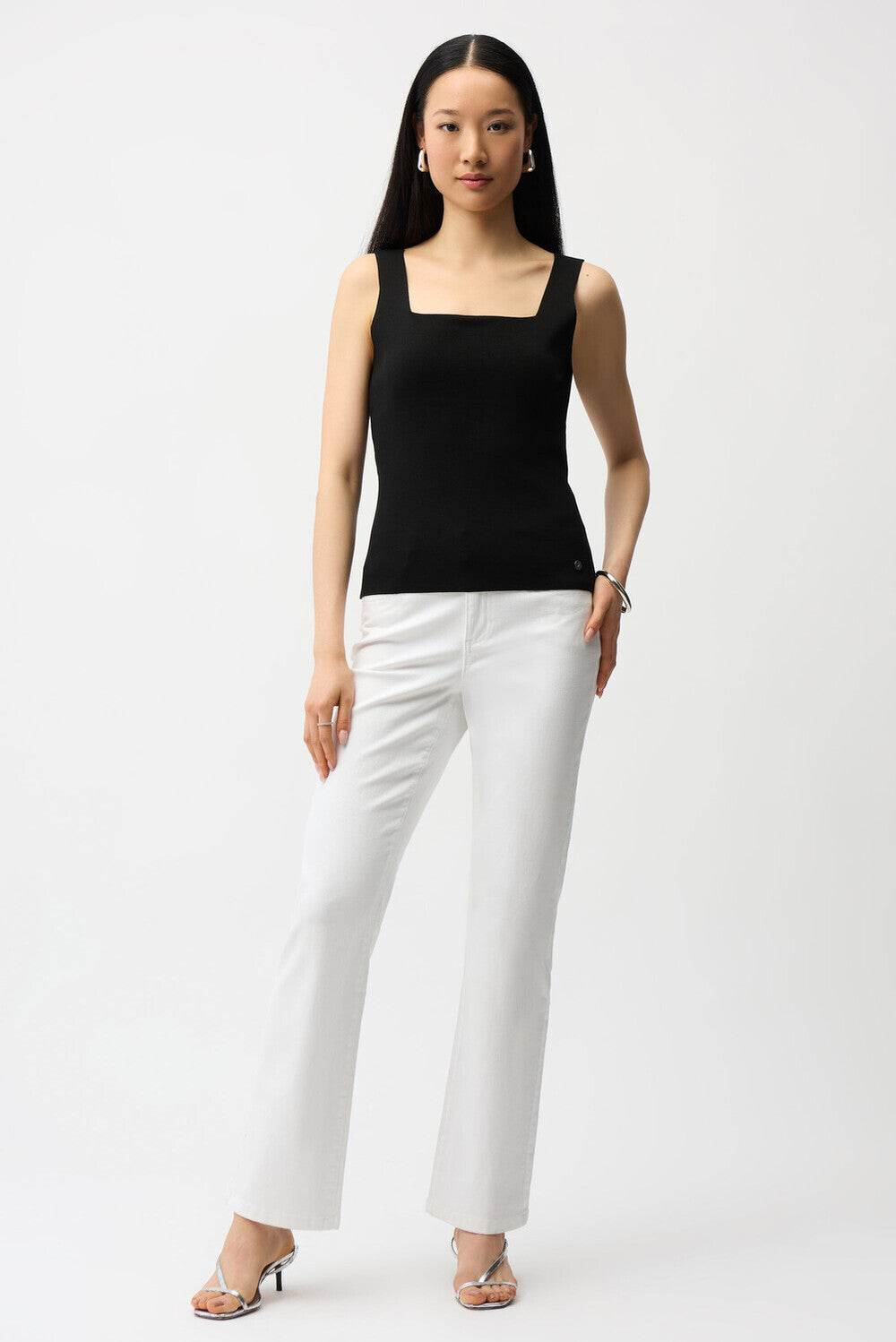 Sleeveless square-neck sweater